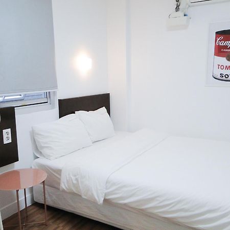 Ekonomy Haeundae Hostel Busan Bagian luar foto